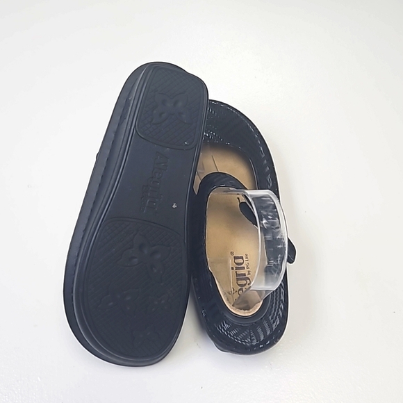 Alegria Mary Janes - Picture 6 of 8